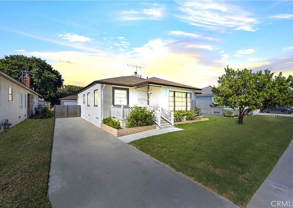 1st image of 4755 N Bellflower Blvd