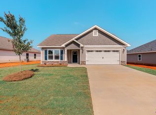 190 Red Tail Cir, Byron, GA 31008