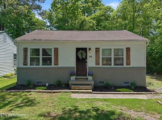 2376 Pennsylvania Ave, Maryville, TN 37804