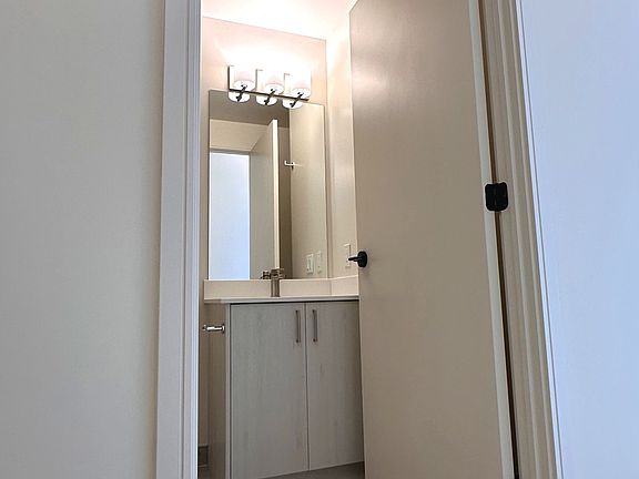 4th image of 8020 Derry Rd #1909