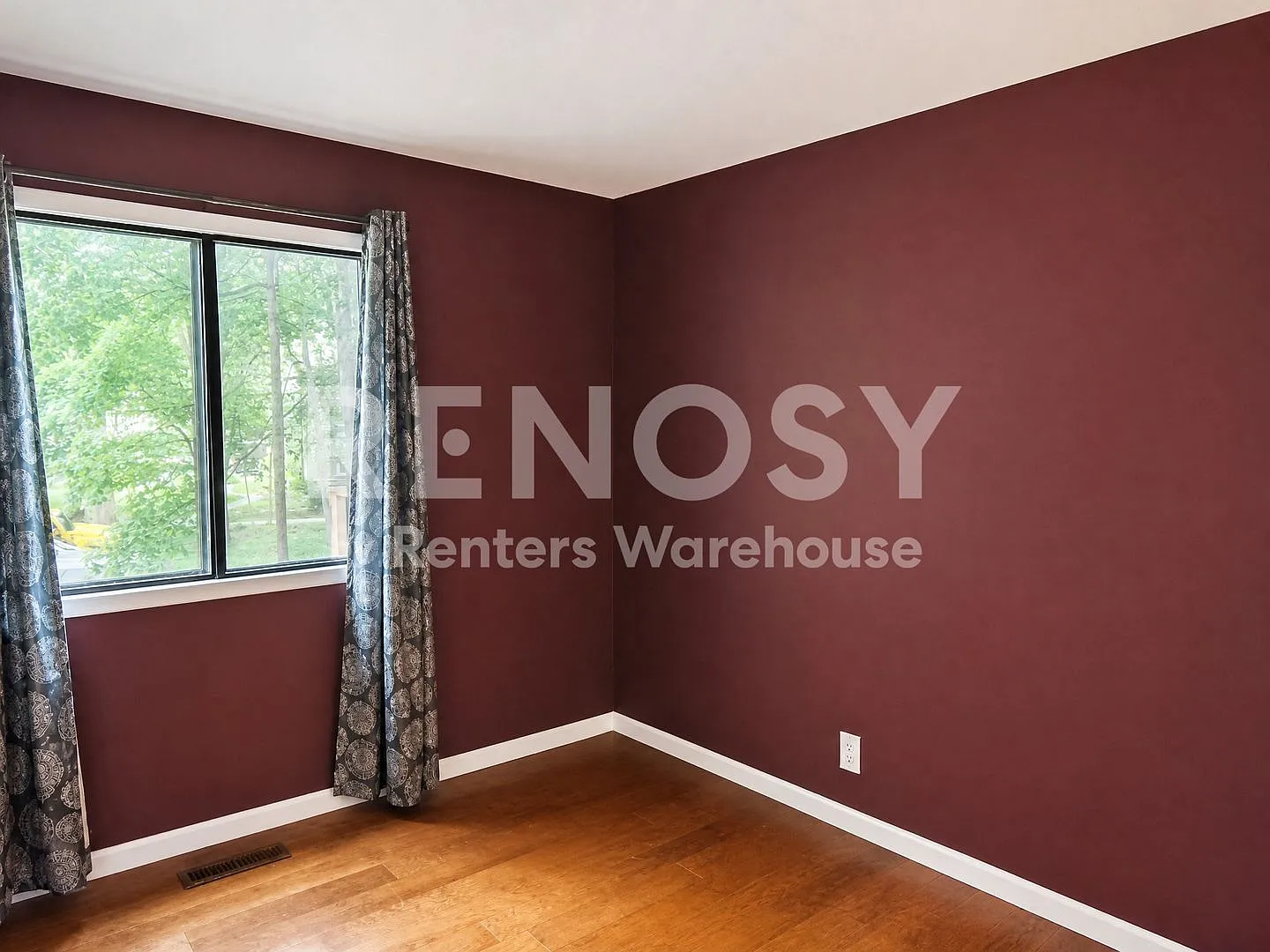 2BD/1BA Townhome in Plymouth Available Now! — Photo 3