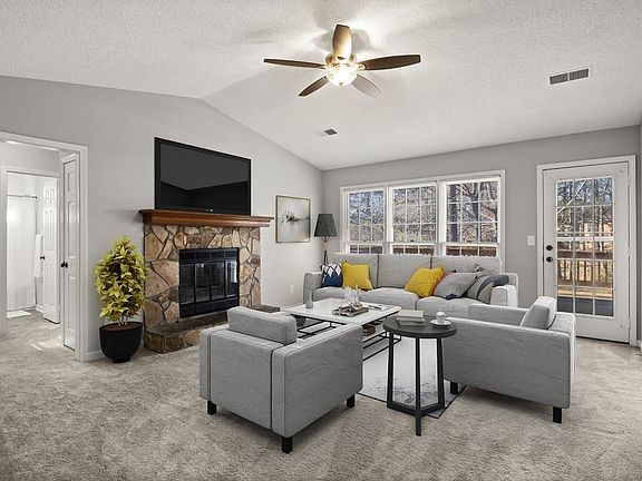 5th image of 3153 Edington Cir