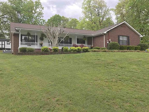 2nd image of 954 Woodway Dr