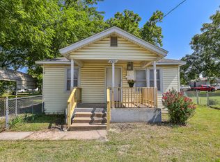 2011 W Nichols St, Springfield, MO 65802