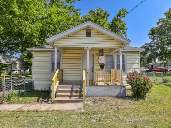 2011 W Nichols Street, Springfield, MO 65802