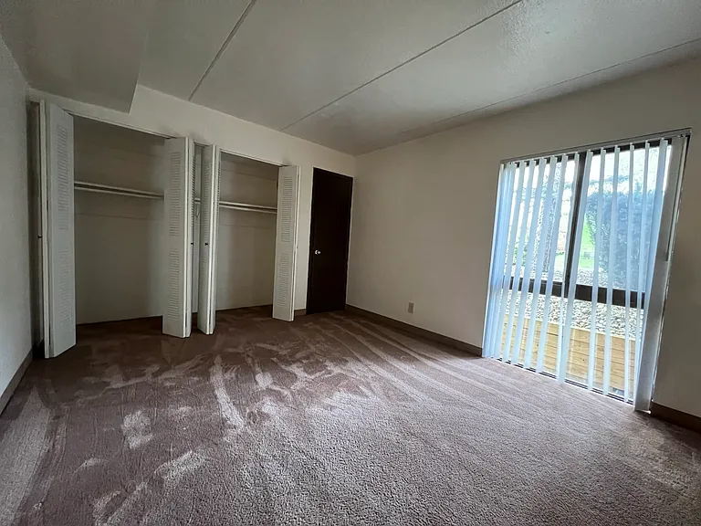 Maiden Square Apartments — Photo 15