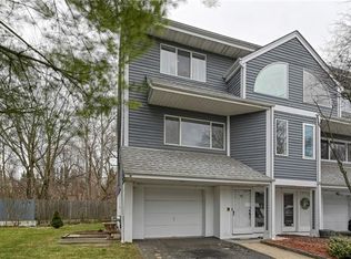 11 Wyman St N, Pt Chester, NY 10573