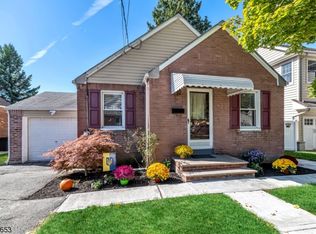 10-26 5th St, Fair Lawn, NJ 07410