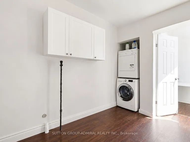 193 1/2 Baldwin St — Photo 11