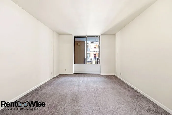 555 Laurel Ave #303 — Photo 34
