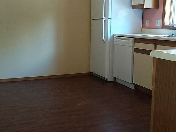 2nd image of 540 N 4th St APT 10