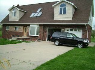 14321 Flanders St, Southgate, MI 48195