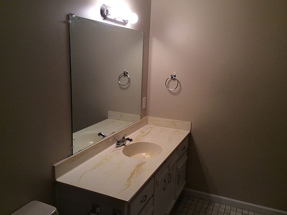 5th image of 4944 Tremont Dr NE