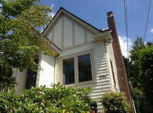 5744 28th Ave NE, Seattle, WA 98105