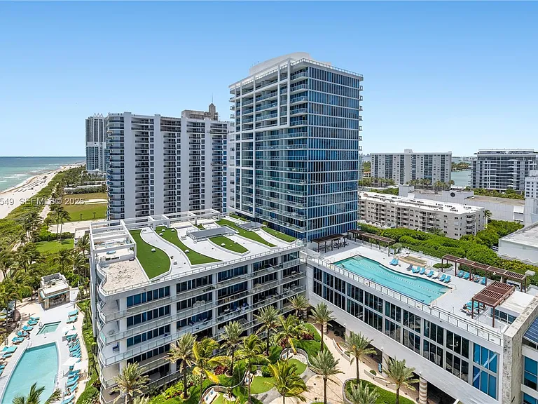 6801 Collins Ave #LPH06-DOORLPH14 — Photo 29