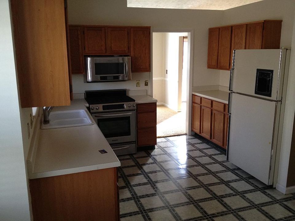 2nd image of 1403 Towne Harbor Psge