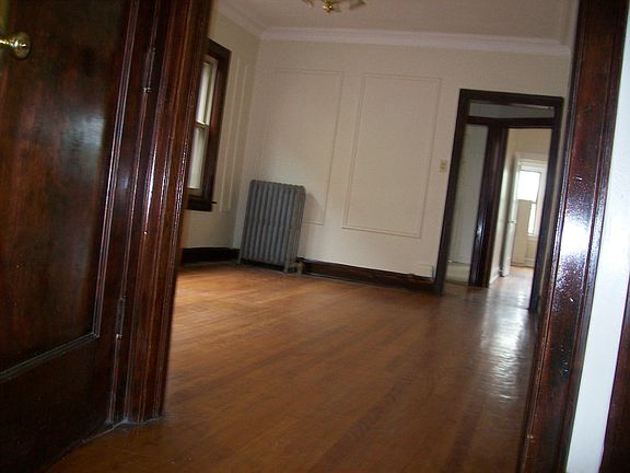 5th image of 7711 S Kingston Ave
