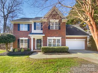 15132 Castlebridge Ln, Matthews, NC 28104