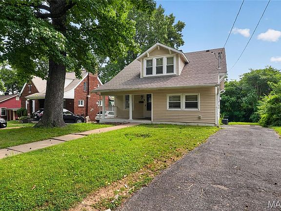2nd image of 16 Miller Pl