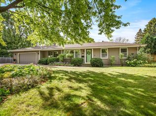 8327 Little Cir, Bloomington, MN 55437