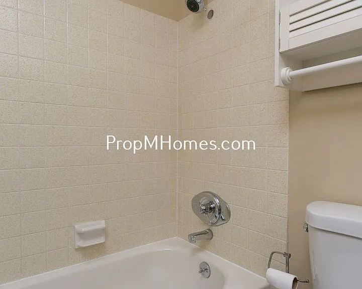 16524 SE Gordon St — Photo 16