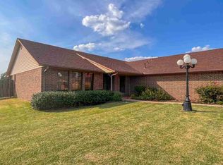 905 S Meyer Ave, Cushing, OK 74023
