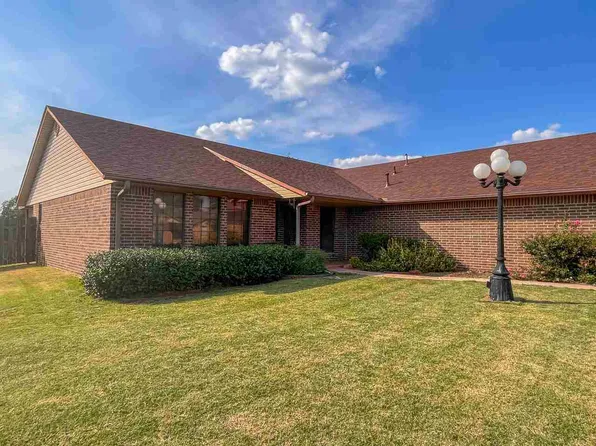 905 S Meyer Ave, Cushing, OK 74023