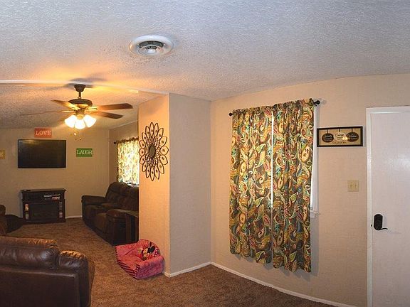 5th image of 1006 Park Plaza Dr