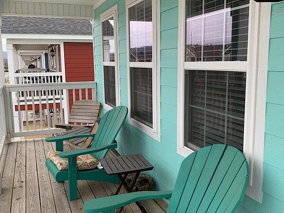 3rd image of 589 N Keats Dr