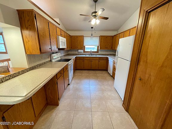4th image of 809 Shawn Dr