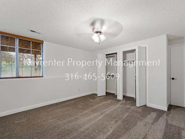 517 E Minneha Ave — Photo 31