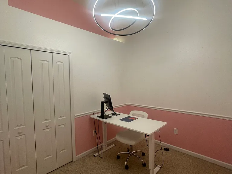 1042 Vista Cay Ct — Photo 21