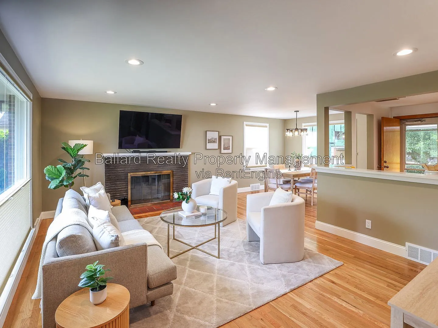 3 bed, 2.5 bath, 2110 sqft, $4,450 — Photo 2