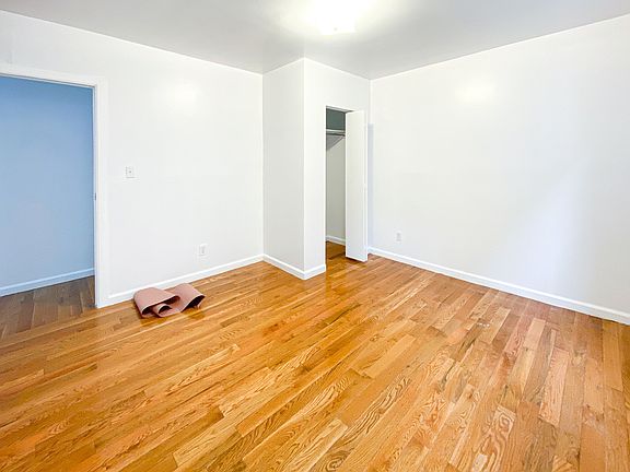 4th image of 170 8th Ave APT 5R
