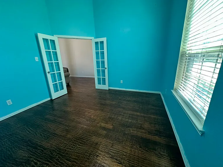 2642 Calmwood Dr — Photo 5
