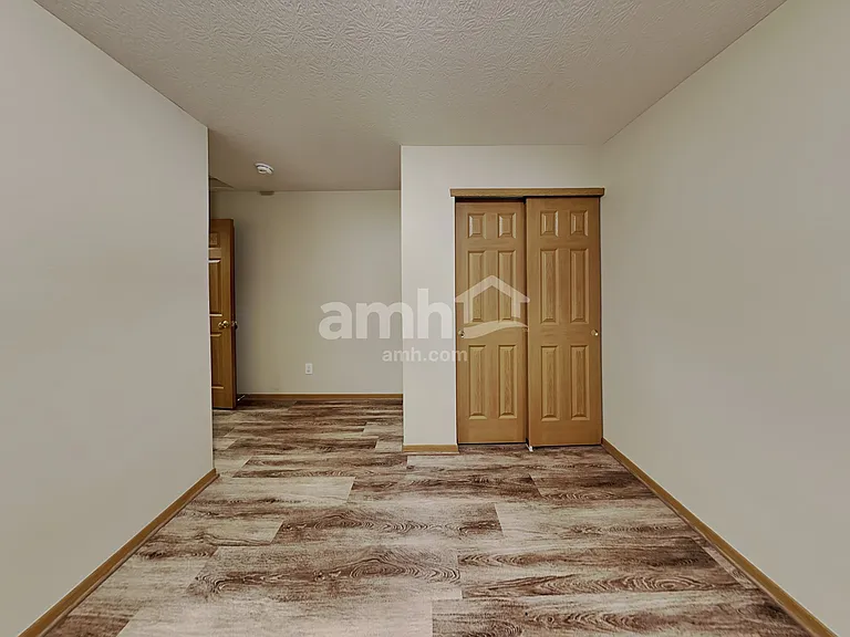 460 Lilyfield Ln — Photo 19