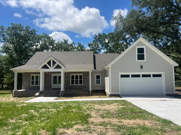 70 Moorman Dr, Tifton, GA 31794