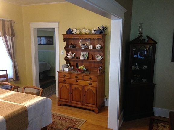 4th image of 605 Lincoln Ave