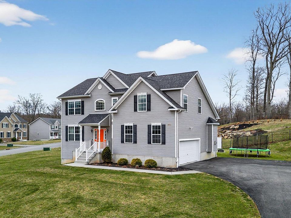 1st image of 40 Highgrove Drive