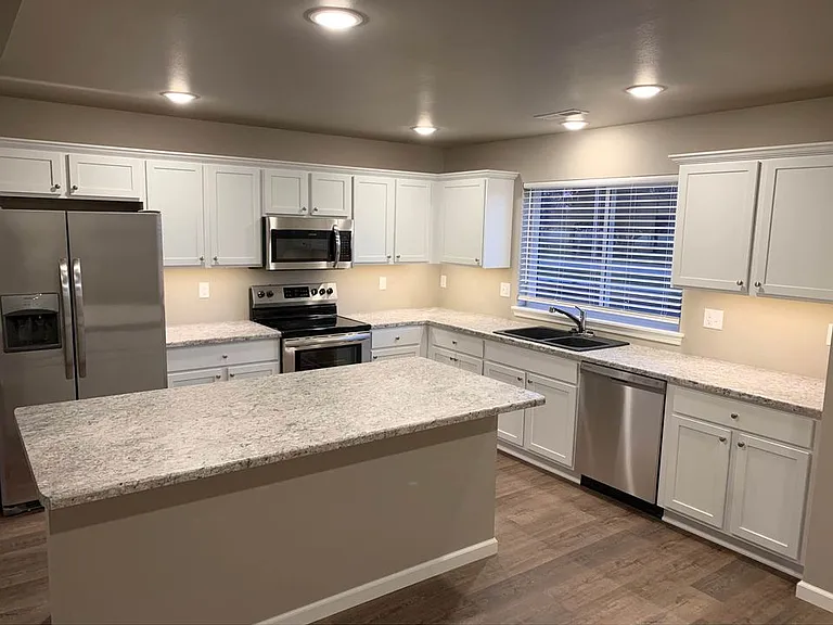 115 Preslee Ln — Photo 12