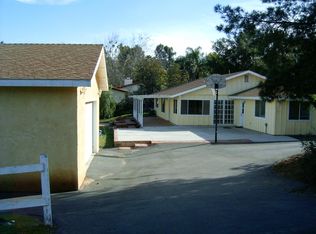1389 Macadamia Dr, Fallbrook, CA 92028