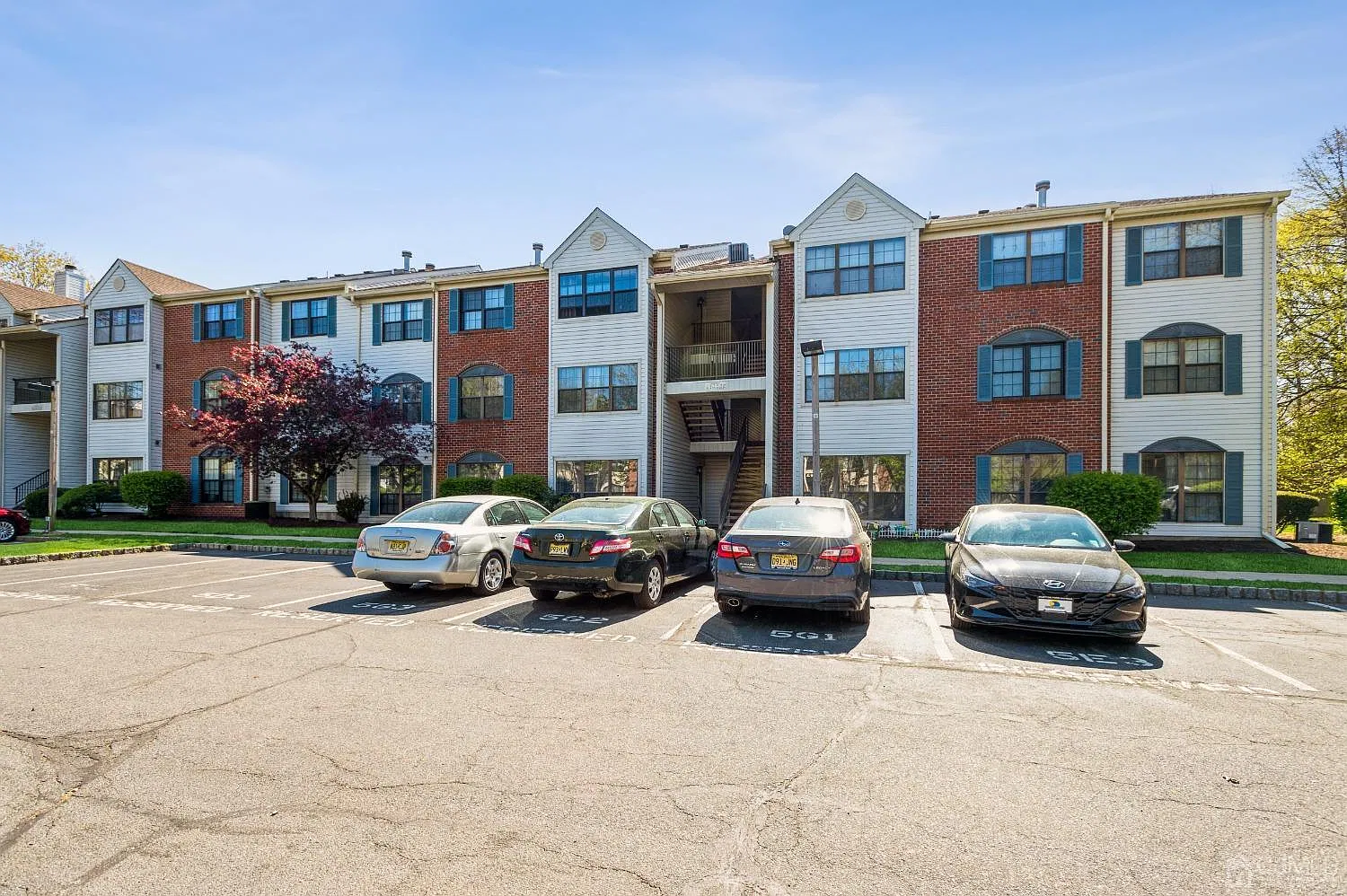 2 bed, 2.0 bath, $2,150 — Photo 2