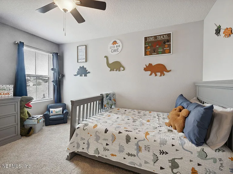 936 Capitol Pkwy — Photo 19