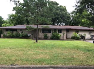 4421 4th St, Port Arthur, TX 77642