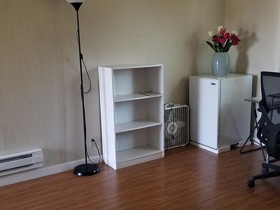 5th image of 1640 Hollenbeck Ave #0