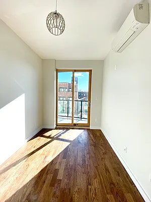 Rented by Nooklyn NYC LLC | media 21