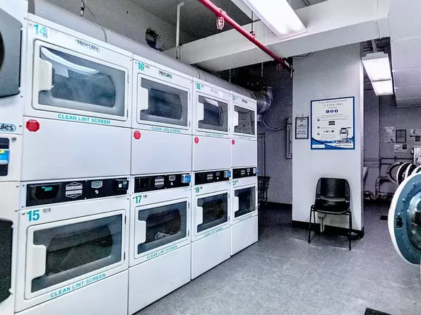 330 East 46th Street image 6 of 8