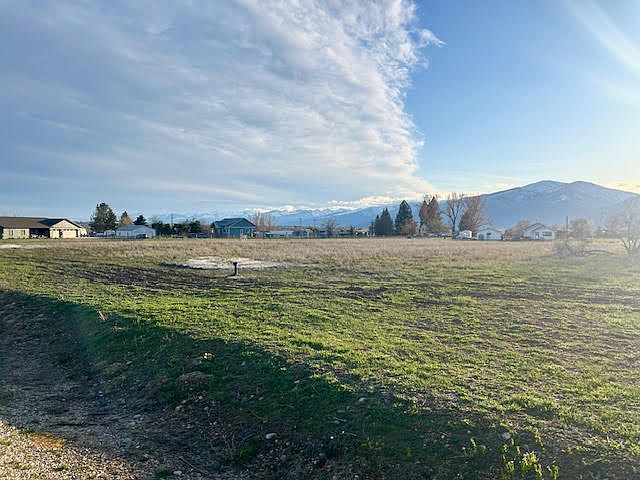 1st image of 4 Broken Spoke Rd