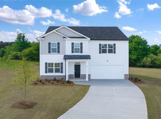 99 Weymouth Dr, Hampton, GA 30228