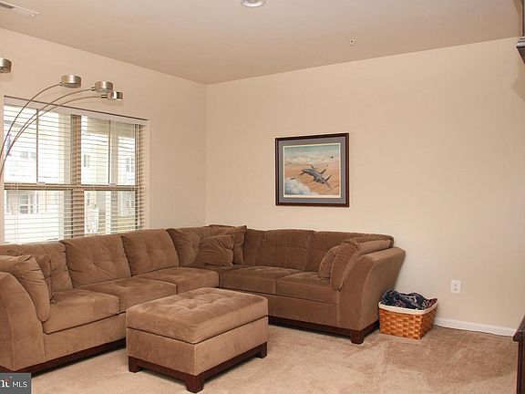 4th image of 7605 Lyndon Ct